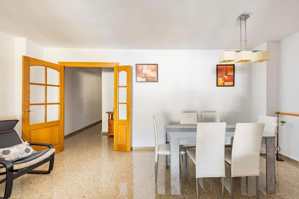 Amplio y luminoso piso para disfrutar del centro de Málaga Esterno foto