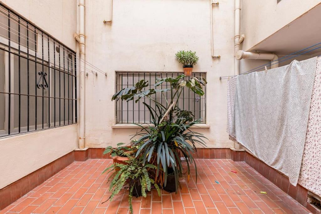 Amplio y luminoso piso para disfrutar del centro de Málaga Esterno foto